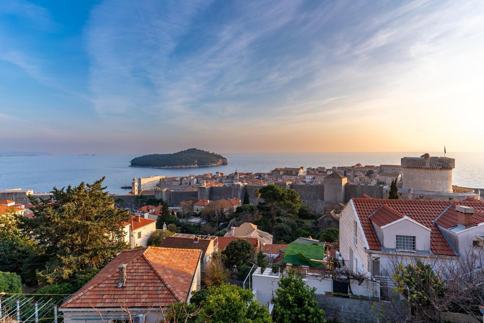 Sea And Old City View Apartment Dubrovnik Exterior foto